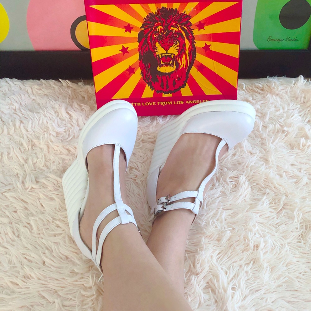 Jeffrey Campbell platform